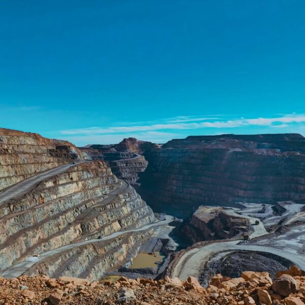 Trump Tariffs Create Two-Tier Copper Market: Long Freeport-McMoRan, Short Southern Copper