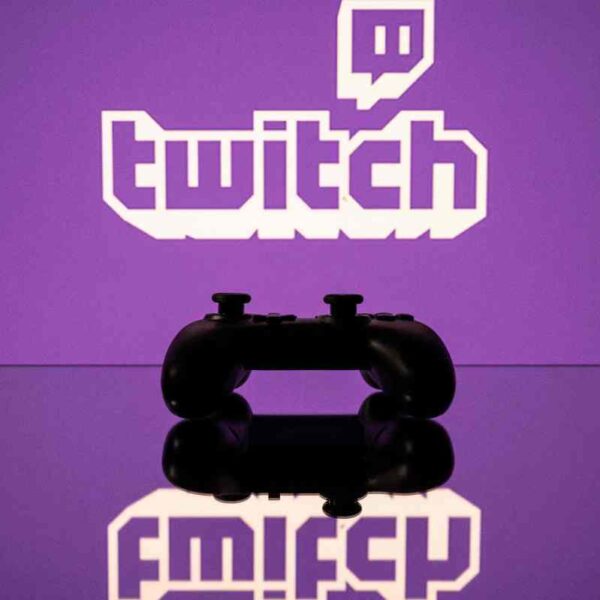 Twitch begins testing vertical video streams