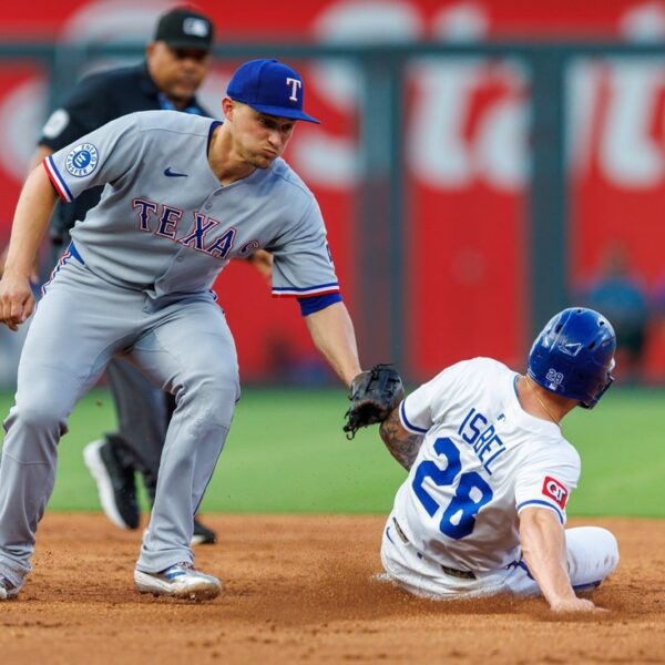 Kyle Higashioka’s 3-run 2B in ninth lifts Rangers over Royals