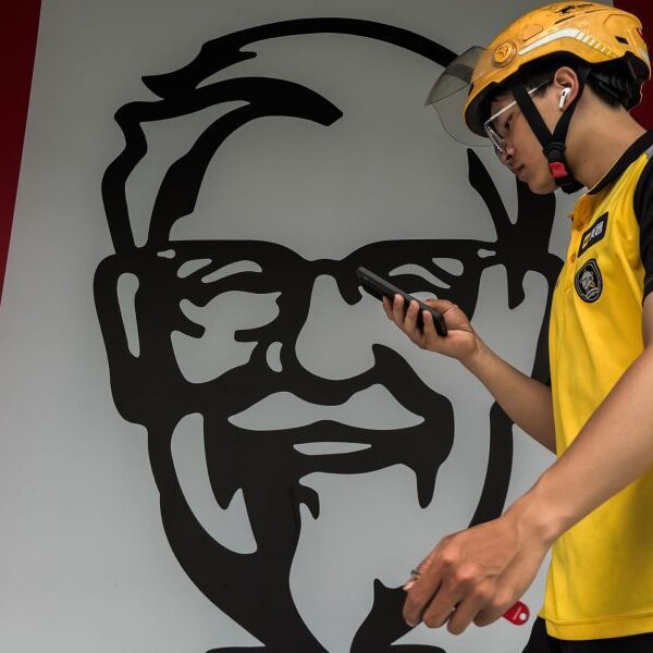Yum China’s gross sales continue to grow, however a fierce meals supply…