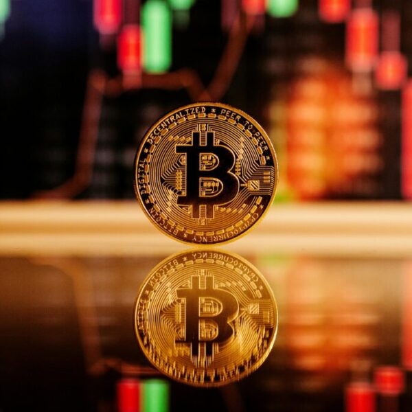 Strategy Investors Pull Back Class Action Over Bitcoin Accounting Revision – Investorempires.com