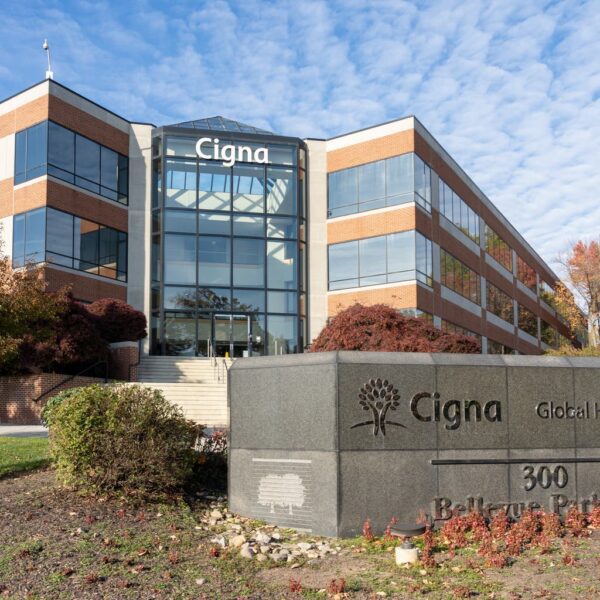 Cigna Stock: Market Pessimism Creates Value Opportunity (NYSE:CI)