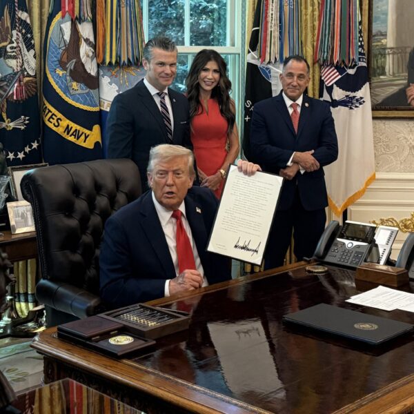 (VIDEO) President Trump Signs Executive Order to Prosecute People Who Burn American…