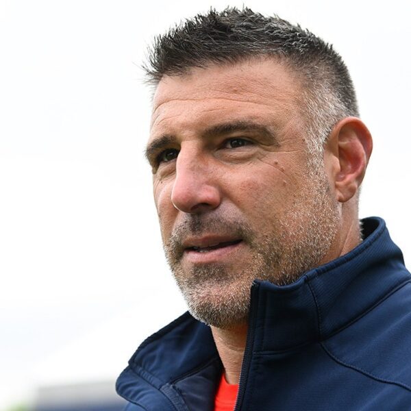 Patriots coach Mike Vrabel clashes with reporter over Stefon Diggs’ availability