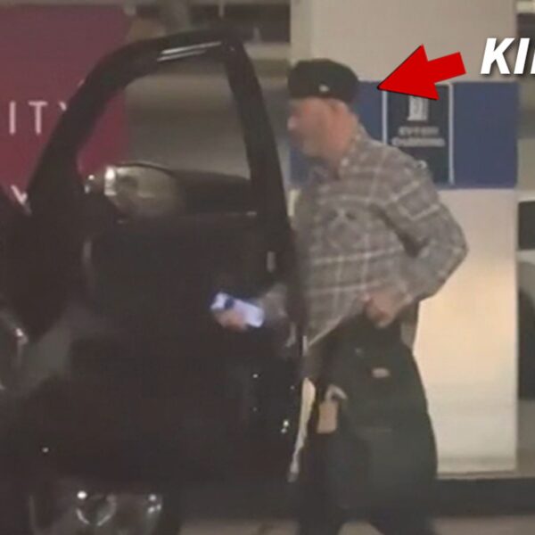 Jimmy Kimmel Seen For First Time After Suspension by ABC