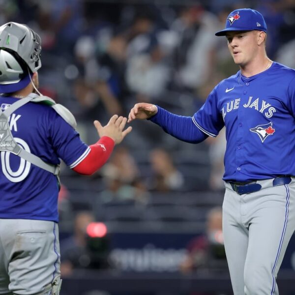 MLB roundup: Blue Jays dominate rival Yankees once more