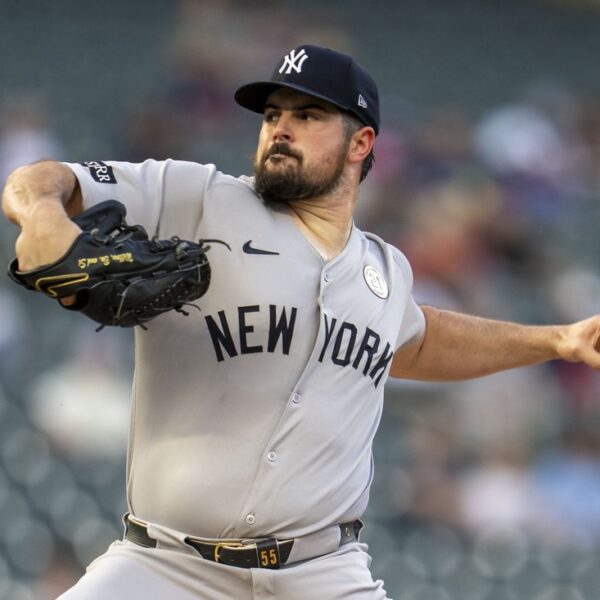 Yankees look to cap sweep of White Sox, reclaim AL East lead