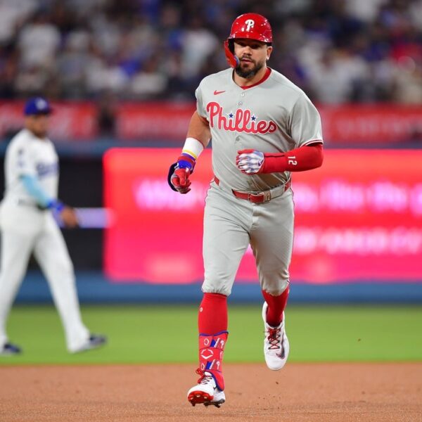 Phillies clinch NL East title with Tenth-inning win over Dodgers