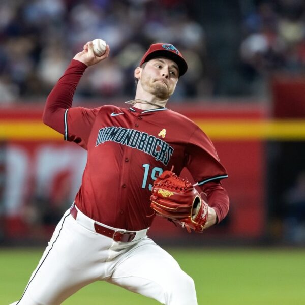Chasing wild-card spot, D-backs face playoff-bound Phillies