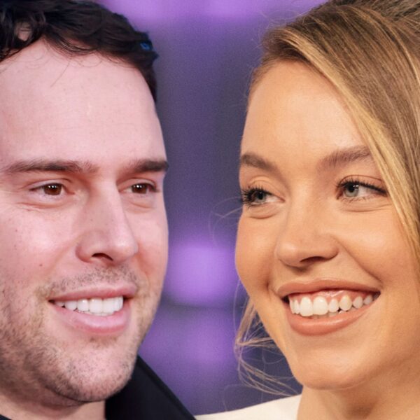 Scooter Braun and Sydney Sweeney Are Dating