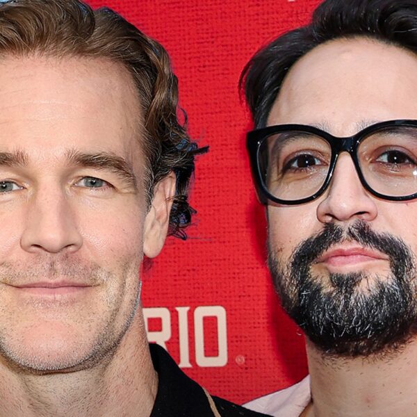 James Van Der Beek Makes Surprise Virtual Appearance at Dawson’s Creek Reunion