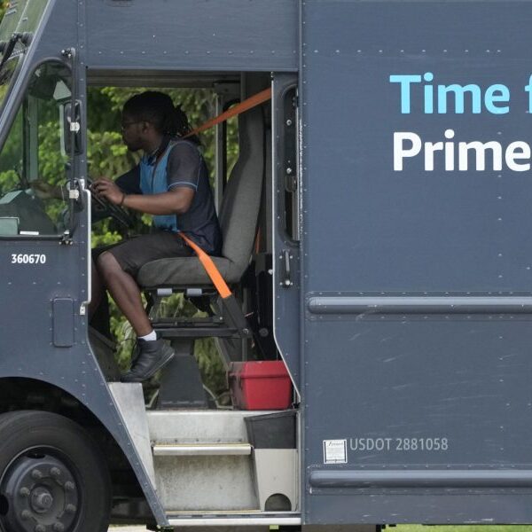 Amazon to speculate over $1 billion in success and transportation staff to…