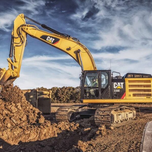 Breakout in Caterpillar shares highlights international financial energy