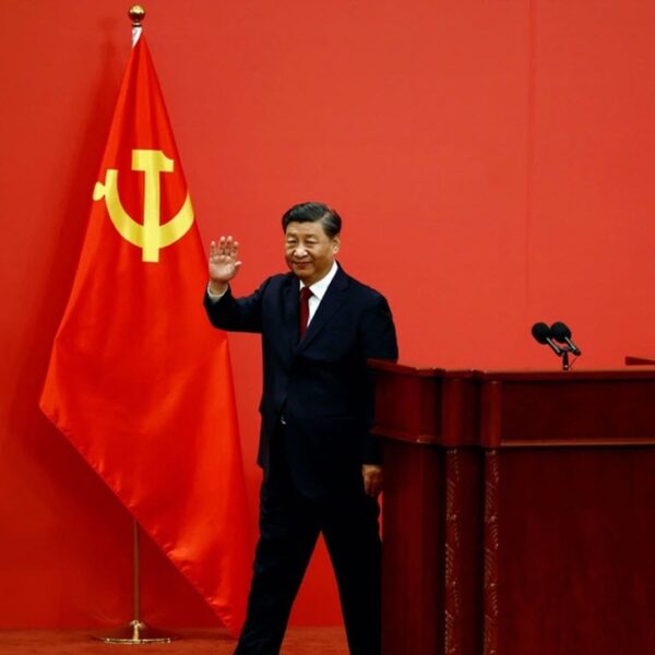 China returns from holidays right now – Chinese markets reopen