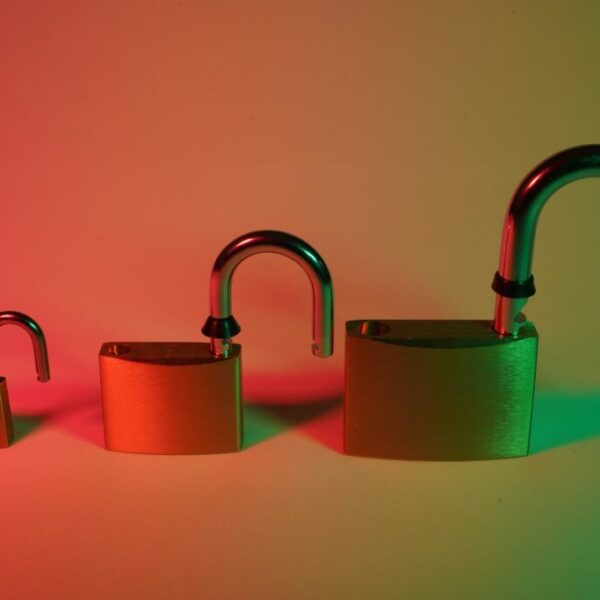 DeFi Community On Alert Following Hypervault’s $3.6 Million Suspected Rug Pull –…