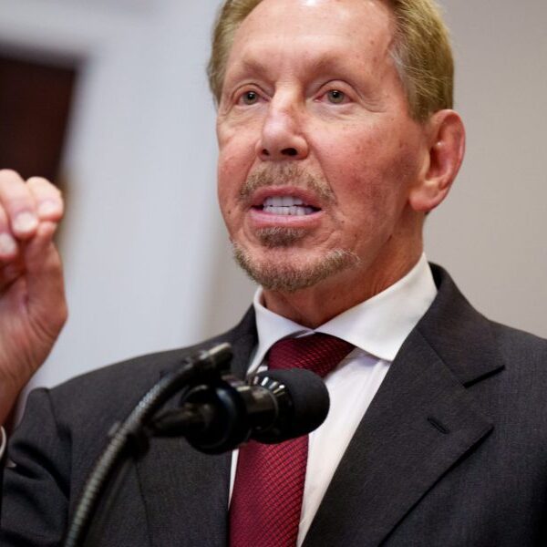 Oracle founder Larry Ellison briefly passes Elon Musk to grow to be…