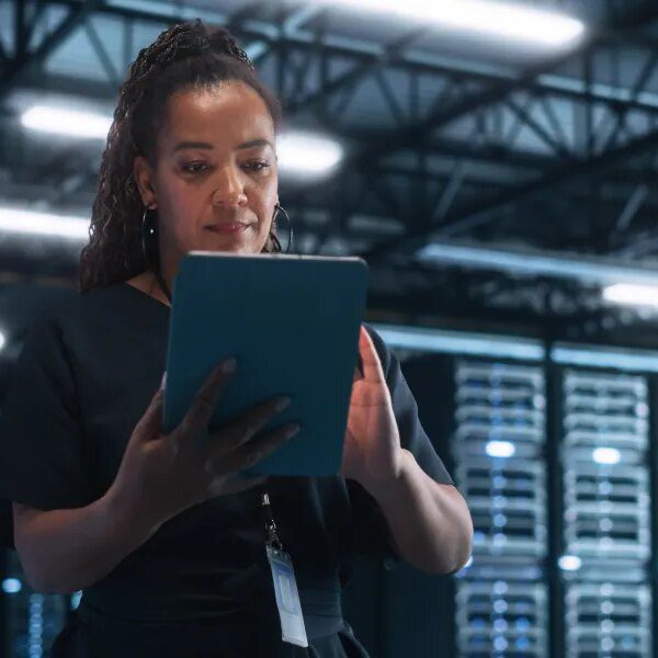 Cybersecurity professionals beneath strain flip to AI amid rising threats