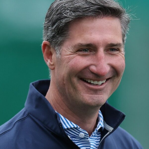 Starbucks CEO Brian Niccol’s turnaround plan—and whether or not analysts assume he…