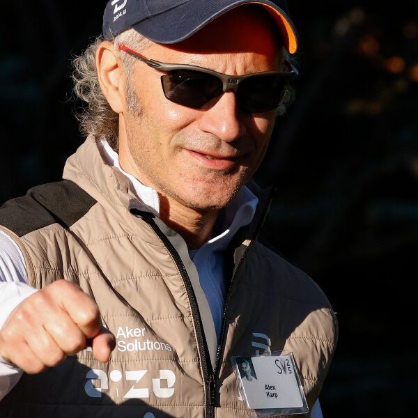 Palantir CEO Alex Karp says U.S. labor employees received’t lose their jobs…