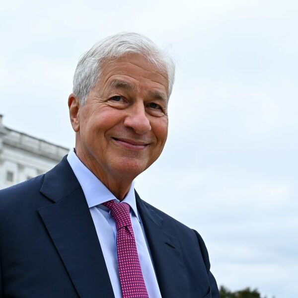 JPMorgan’s Jamie Dimon confronted demise and realized he had no regrets—How his…