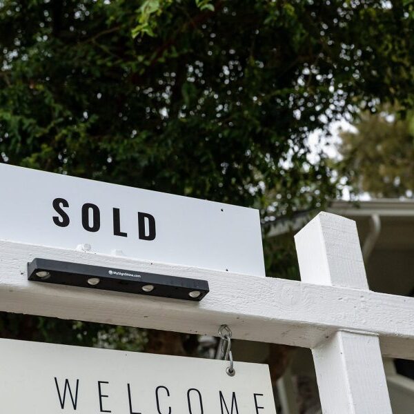 Housing market: A gauge of future residence gross sales simply turned detrimental…