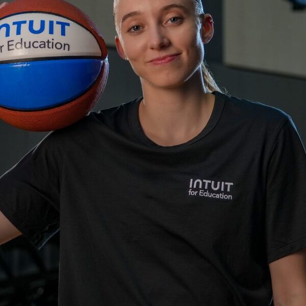 WNBA star Paige Bueckers went from having no checking account to a…