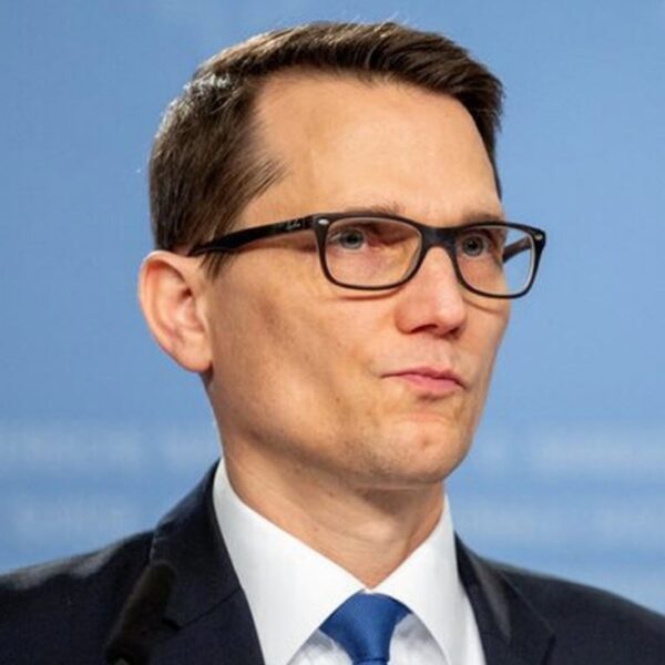 SNB chairman Schlegel: The bar for unfavorable charges is larger than for…
