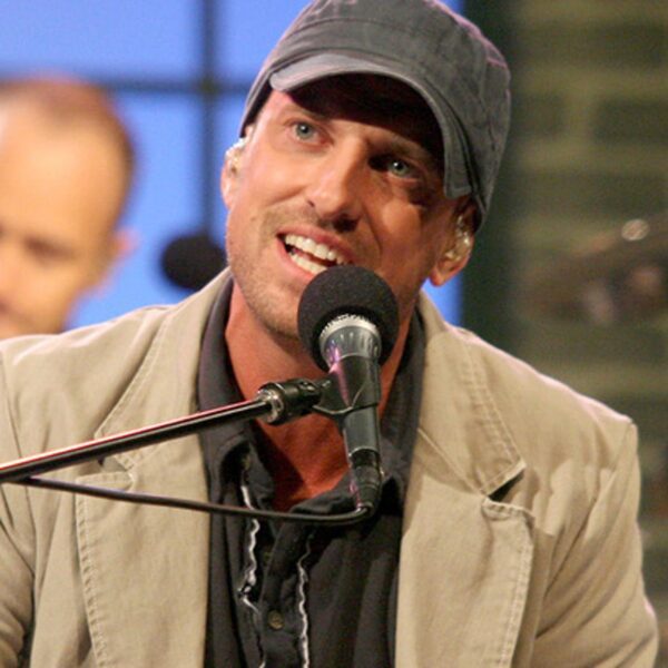 Singer Daniel Powter ‘Memba Him?