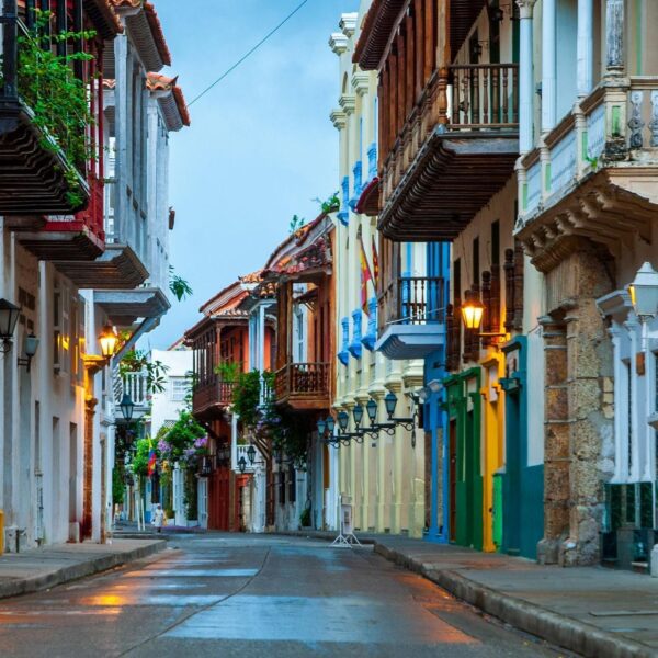 MoneyGram Taps Stablecoins to Shield Colombians From Peso Weakness