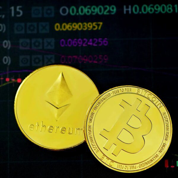 Bitcoin And Ethereum Funds Shed $1.1 Billion While Solana Investment Products Gain…