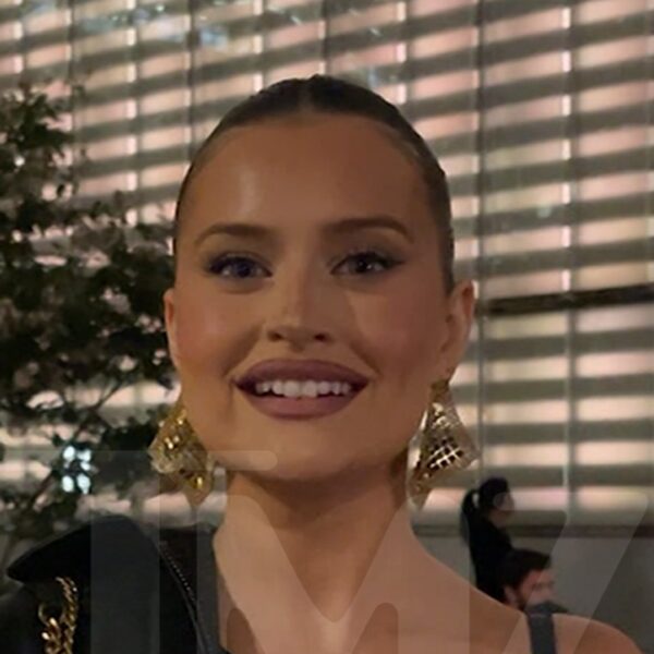 Lexi Wood Continues to Brush Off Drake Dating Rumors