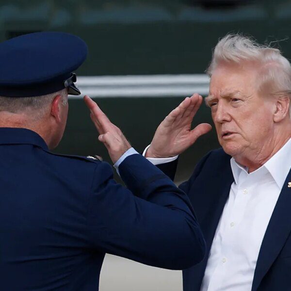 Trump to fulfill bipartisan congressional leaders Monday as shutdown looms