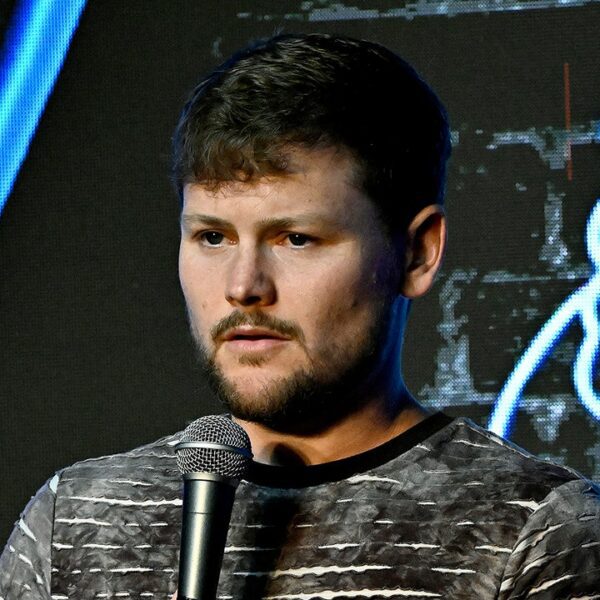 Drew Lynch’s comedy present interrupted when viewers member has coronary heart assault