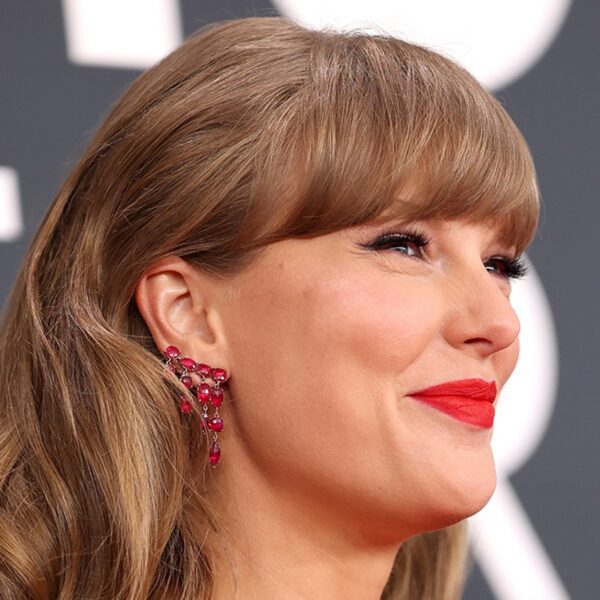 Taylor Swift Granted Restraining Order Against Ex-Convict Stalker