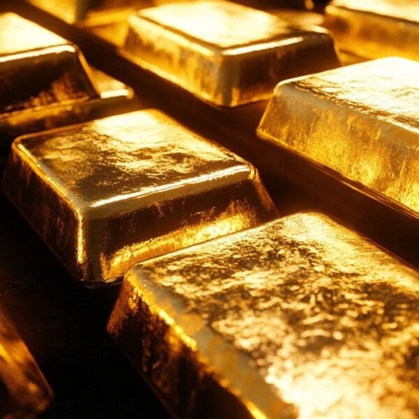 The tug of warfare continues for gold in buying and selling right…