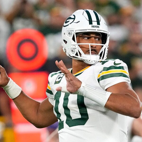 Packers dominate Commanders to begin new season good