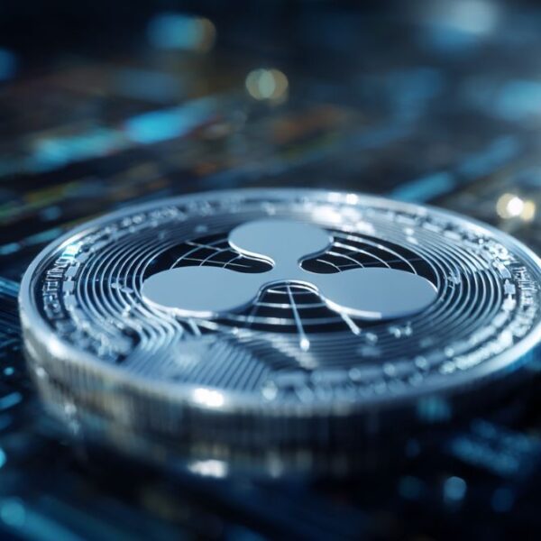 XRP ETF Debuts with Record Volume — Price Stays Flat