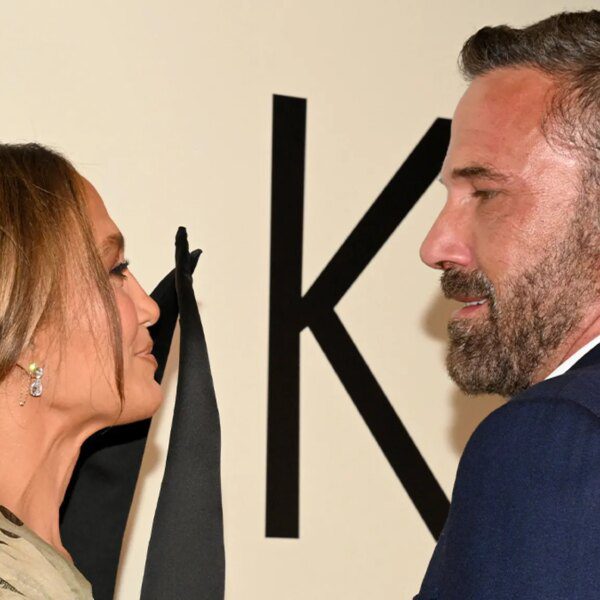 Ben Affleck and Jennifer Lopez Reunite for ‘Kiss of the Spider Woman’…
