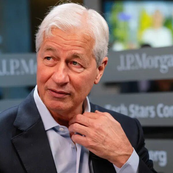 JPMorgan beats expectations in robust earnings as Jamie Dimon says the U.S.…