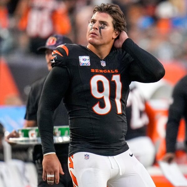 Bengals DE Trey Hendrickson (hip) makes early exit in loss to Jets