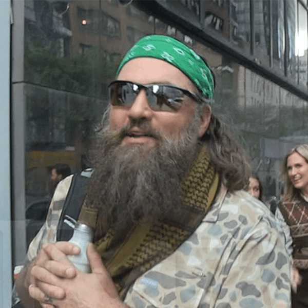 Willie Robertson Says Late Dad Phil Would’ve Been Glad He’s Not Filming…