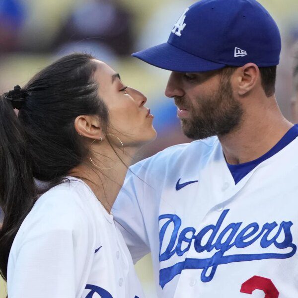 Chris Tylor’s spouse Mary soaks up the solar in inexperienced bikini prime…