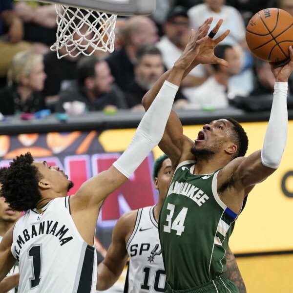Victor Wembanyama stuns senior analysts by channeling internal Giannis Antetokounmpo and Draymond…