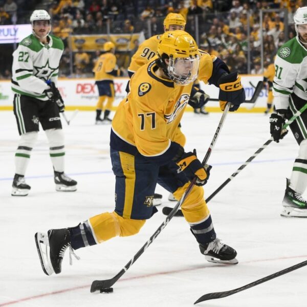 Reports: Luke Evangelista indicators 2-year take care of Predators