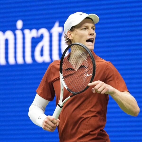 Jannik Sinner advances, Taylor Fritz upset at Paris Masters