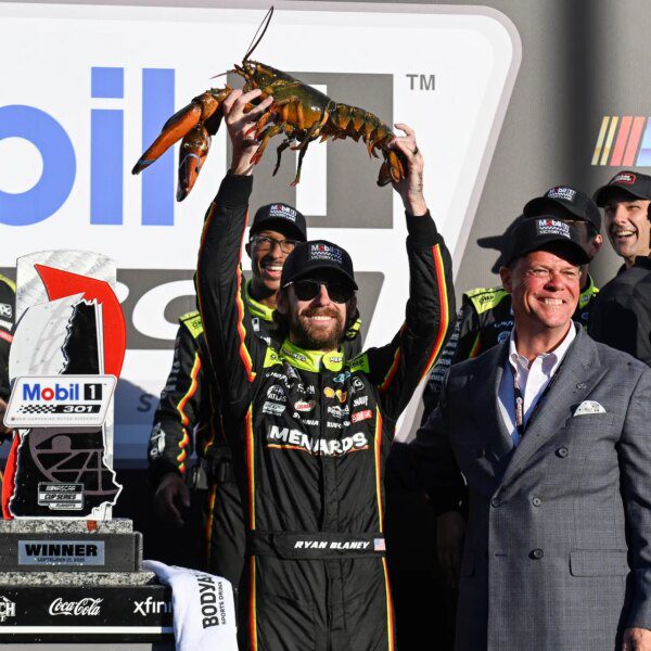 Ryan Blaney opens up on Roger Penske’s expectations when racing teammates for…