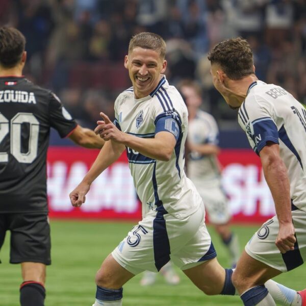 Ryan Gauld makes MLS return as Whitecaps host Earthquakes
