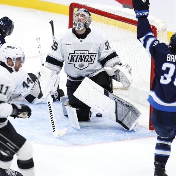 Mark Scheifele scores twice to get Jets previous Kings 3-2