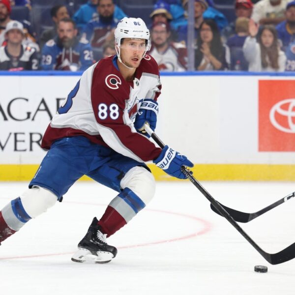 Avalanche, Hurricanes hope to proceed scorching begins in retro-jersey tilt