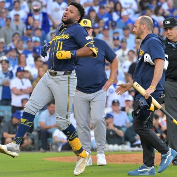Brewers’ Jackson Chourio downplays leg cramp
